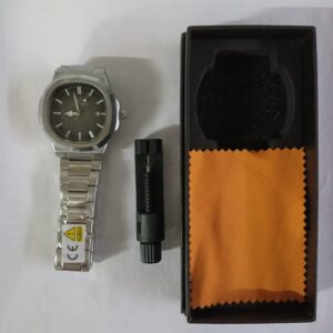 poedegar stainless steel quartz watch with 3atm waterproof rating black